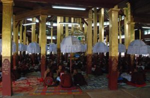 Diventare monaco in Myanmar