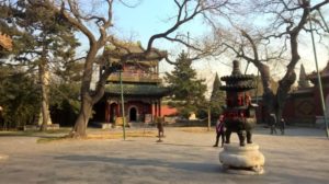 Il cortile interno di un tempio confuciano al Beihai Park